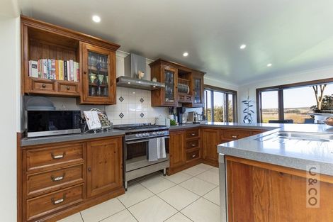 Photo of property in 83 Tarrant Road, Helensville, 0875