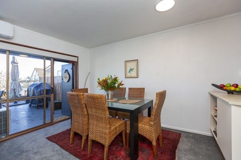 Photo of property in 30a Kakariki Grove, Waikanae, 5036