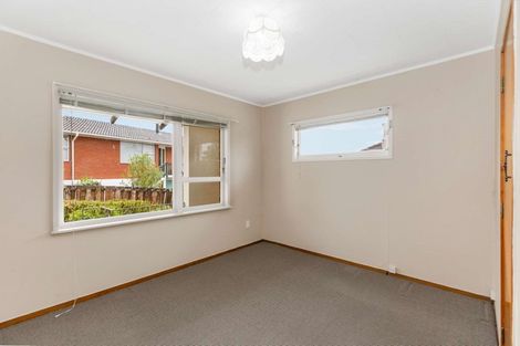 Photo of property in 5 Eyre Street, Henderson, Auckland, 0612
