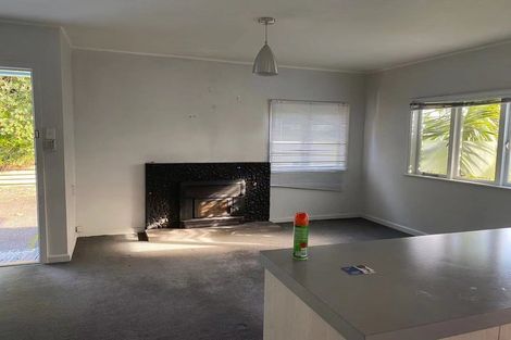 Photo of property in 1 Savoy Road, Glen Eden, Auckland, 0602