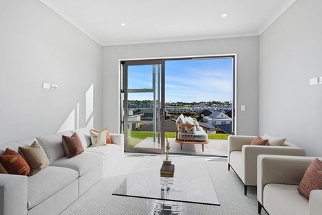 Photo of property in 26 Symes Drive, Red Beach, 0932