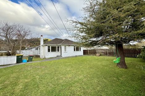 Photo of property in 19 Wood Street, Wainuiomata, Lower Hutt, 5014