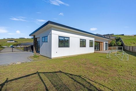 Photo of property in 15 Taitua Terrace, Port Whangarei, 0110