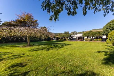 Photo of property in 51 Mahaki Road, Nikau Valley, Paraparaumu, 5032