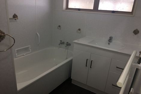 Photo of property in 30f2- Whitley Avenue, Ebdentown, Upper Hutt, 5018