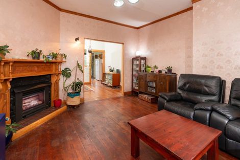 Photo of property in 62 Maupuia Road, Maupuia, Wellington, 6022