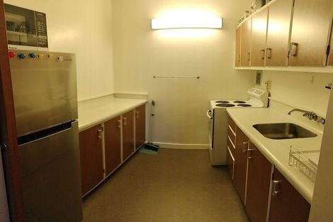 Photo of property in Hobson Court Flats, 36/70u Hobson Street, Thorndon, Wellington, 6011