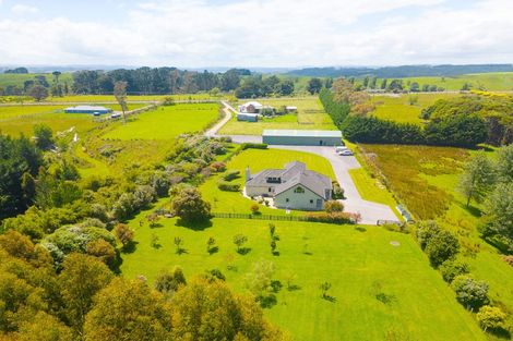 Photo of property in 28 Robert Ross Place, Clendon Park, Auckland, 2103