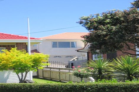 Photo of property in 2/55 Kiwi Esplanade, Mangere Bridge, Auckland, 2022