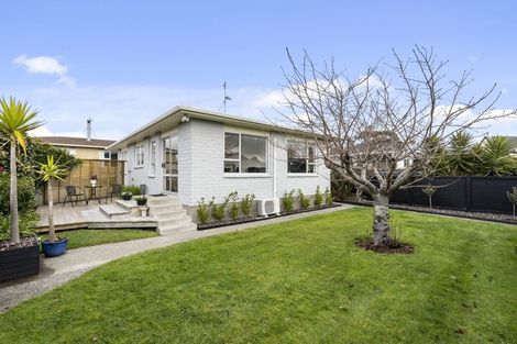 Photo of property in 70a Eatwell Avenue, Paraparaumu Beach, Paraparaumu, 5032