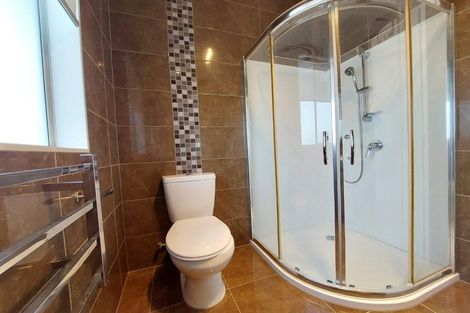 Photo of property in 21 Hornbill Drive, Fairview Heights, Auckland, 0632