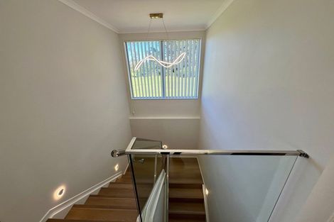 Photo of property in 109 Prince Regent Drive, Half Moon Bay, Auckland, 2012