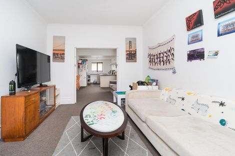 Photo of property in 32 Cambridge Street, Milson, Palmerston North, 4414