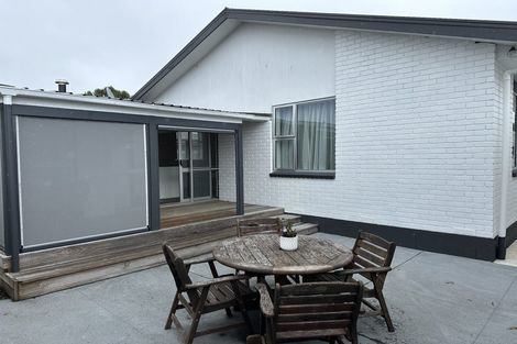 Photo of property in 27 Tukapa Street, Westown, New Plymouth, 4310
