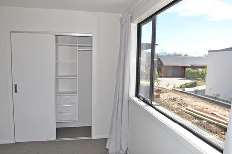 Photo of property in 6 Kapuka Lane, Wanaka, 9305