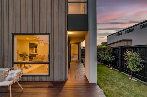 Photo of property in 4/177 Edgeware Road, Edgeware, Christchurch, 8013