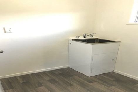 Photo of property in 119 Lynn Road, Bayview, Auckland, 0629