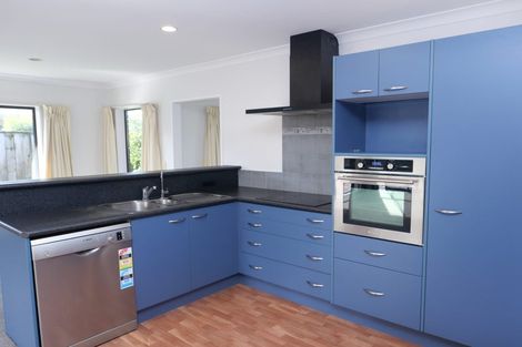 Photo of property in 168 Guildford Drive, Paraparaumu Beach, Paraparaumu, 5032