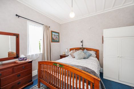 Photo of property in 88 Avenue Road, Foxton, 4814