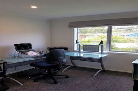 Photo of property in 56 Resolution Drive, Whitby, Porirua, 5024