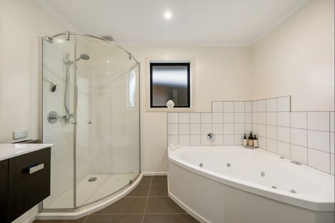 Photo of property in 11 Mcfarlane Terrace, Wanaka, 9305