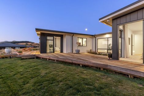 Photo of property in 41 Farrant Drive, Wanaka, 9305