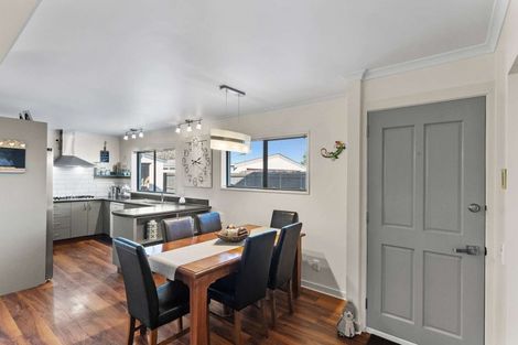 Photo of property in 5 Jacaranda Place, Parklands, Christchurch, 8083