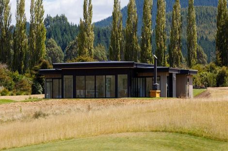 Photo of property in 32 The Fairways, Kinloch, Taupo, 3377