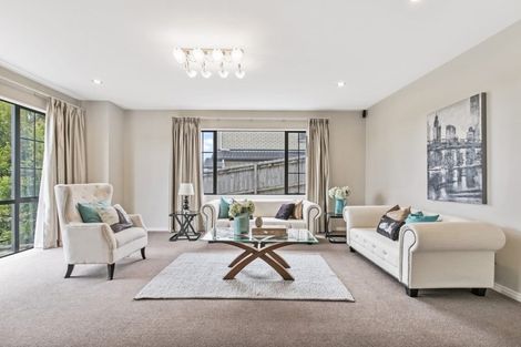 Photo of property in 99 Laurel Oak Drive, Schnapper Rock, Auckland, 0632