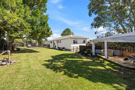 Photo of property in 27 Arlette Place, Massey, Auckland, 0614