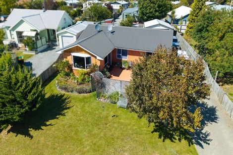 Photo of property in 13 Omahau Crescent, Twizel, 7901