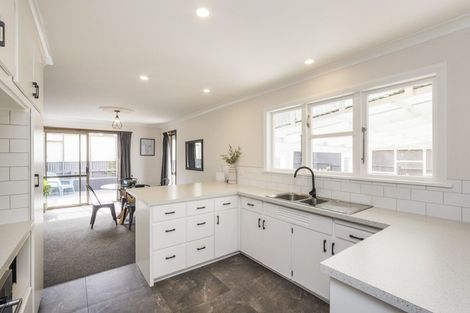 Photo of property in 18 Margaret Street, Roslyn, Palmerston North, 4414