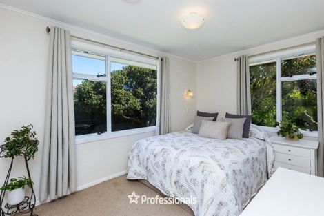 Photo of property in 25 Totara Park Road, Clouston Park, Upper Hutt, 5018