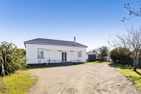 Photo of property in 176 Glover Road, Hawera, 4610