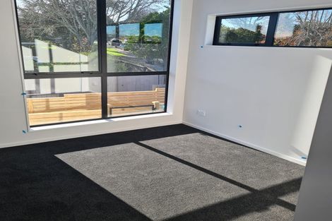 Photo of property in 1/110 Kervil Avenue, Te Atatu Peninsula, Auckland, 0610