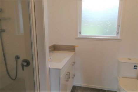 Photo of property in 2 Sylvan Park Avenue, Milford, Auckland, 0620