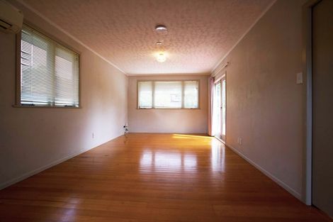 Photo of property in 12 Lucinda Place, Glen Eden, Auckland, 0602