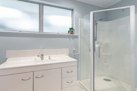 Photo of property in 52 Whitby Street, Burnside, Christchurch, 8053