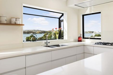Photo of property in 378f2 Evans Bay Parade, Hataitai, Wellington, 6021