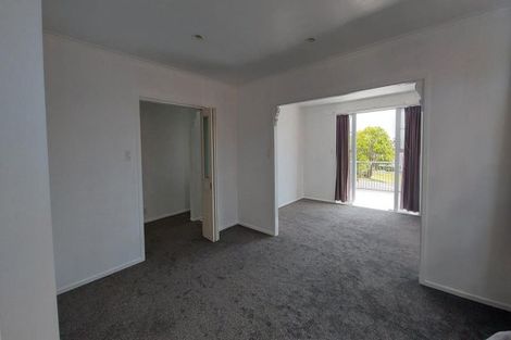 Photo of property in 129 Mcleod Road, Te Atatu South, Auckland, 0610