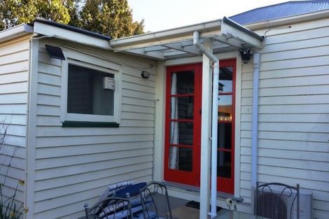Photo of property in 90 Geraldine Street, Edgeware, Christchurch, 8013