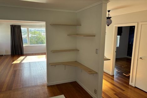 Photo of property in 30 Atkinson Road, Titirangi, Auckland, 0604