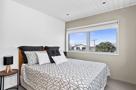 Photo of property in 99 Karewa Parade, Papamoa Beach, Papamoa, 3118