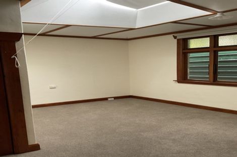 Photo of property in 69 Paynters Avenue, Strandon, New Plymouth, 4312