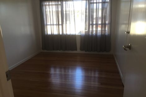 Photo of property in 257 Henderson Valley Road, Henderson, Auckland, 0612