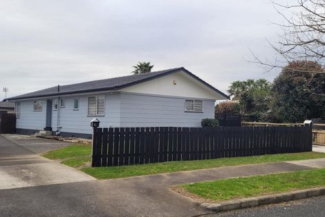 Photo of property in 5 Bluewater Place, Wattle Downs, Auckland, 2103