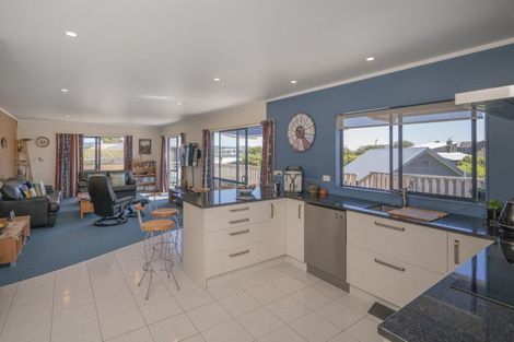 Photo of property in 110 Corokia Place, Matarangi, Whitianga, 3592