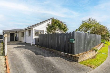 Photo of property in 23 Kanawa Street, Waikanae, 5036