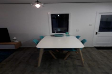 Photo of property in 2f2 Oriental Terrace, Mount Victoria, Wellington, 6011