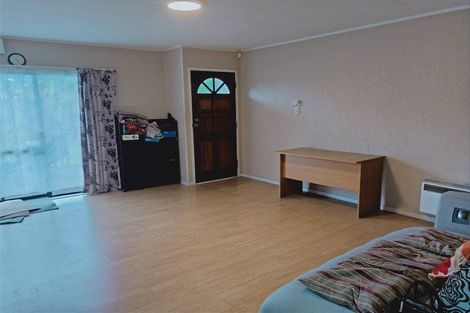 Photo of property in 26 Sandgate Avenue, Botany Downs, Auckland, 2010